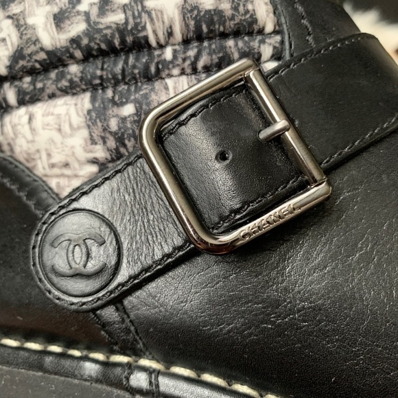 🍾🥂SOLD!🥳Chanel Lined Boots - Picture 8 of 12